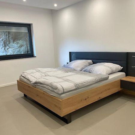 Ferienwohnung Am Kreuzberg Шляйден Екстер'єр фото