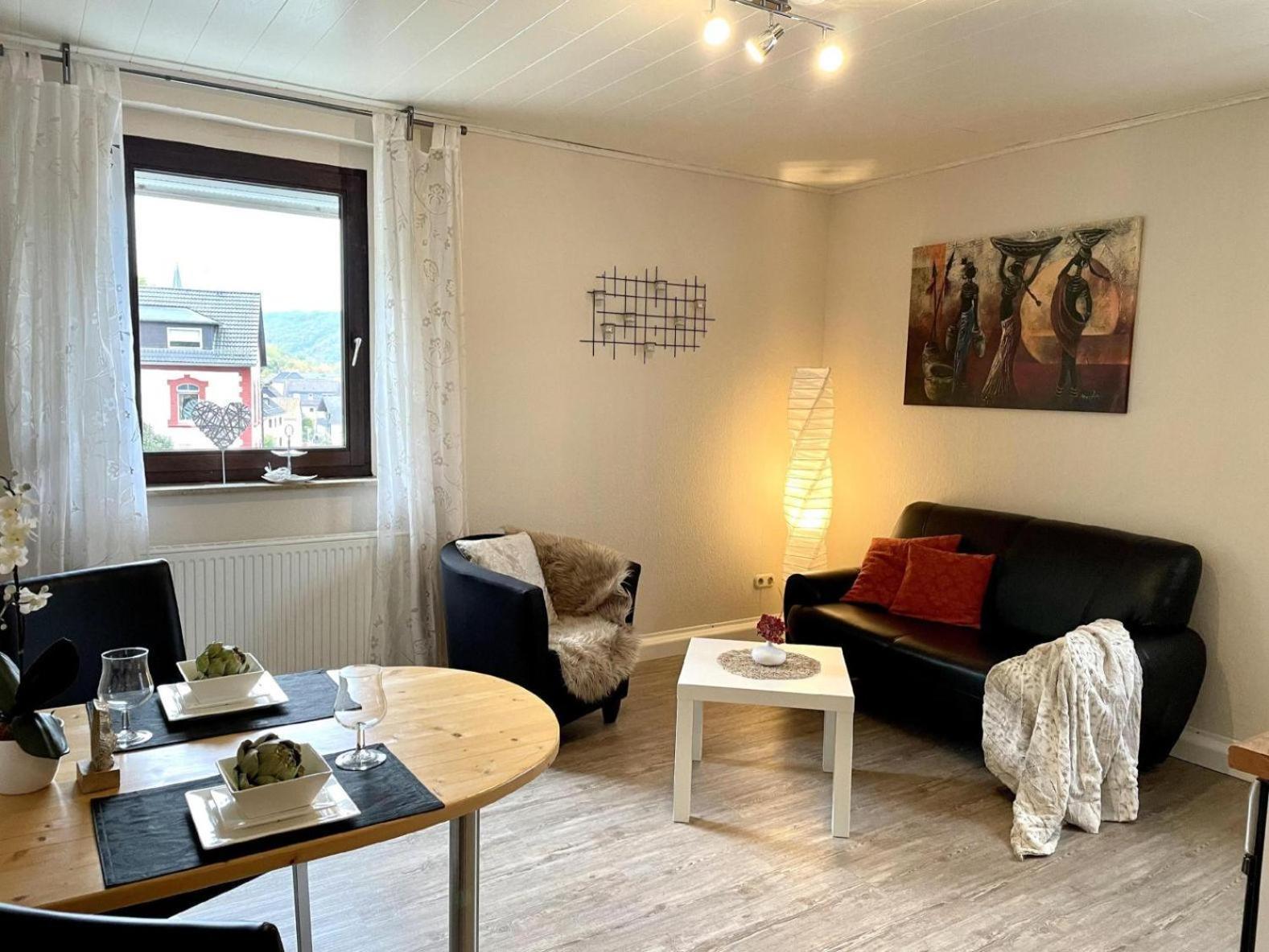 Ferienwohnung Am Kreuzberg Шляйден Екстер'єр фото